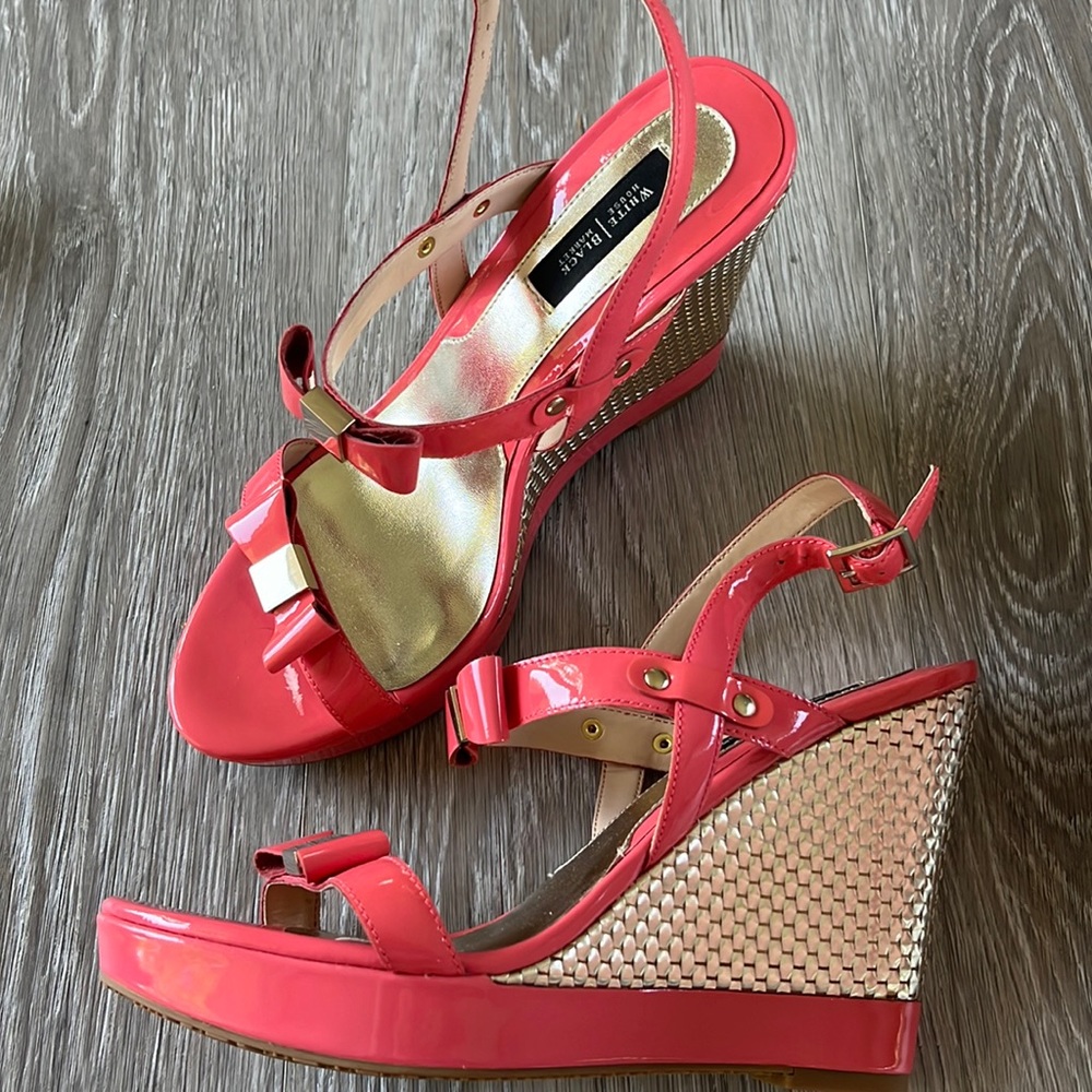 White House Black Market AMARIE Wedges. Size 7.5. Never Worn.